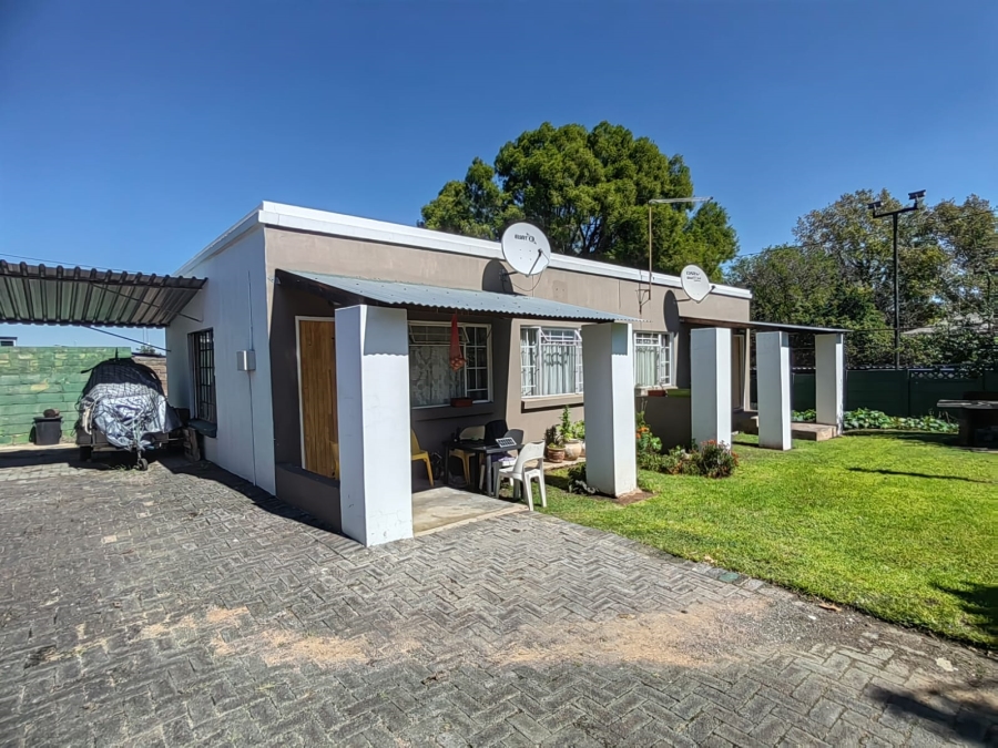 11 Bedroom Property for Sale in Parys Free State